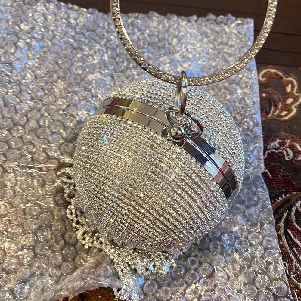 Brand New Round ball rhinestone handbag comes with long chain strap